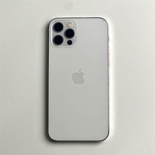 Apple iPhone 12 Pro 128GB (Серебристый) | 3999
